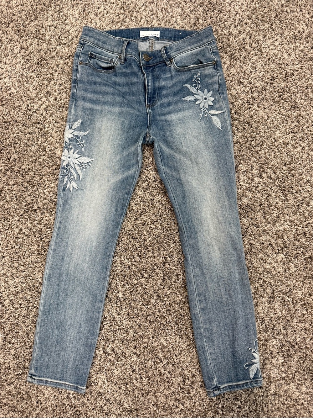 LOFT Medium Wash Skinny Jeans with White Floral Embroidery